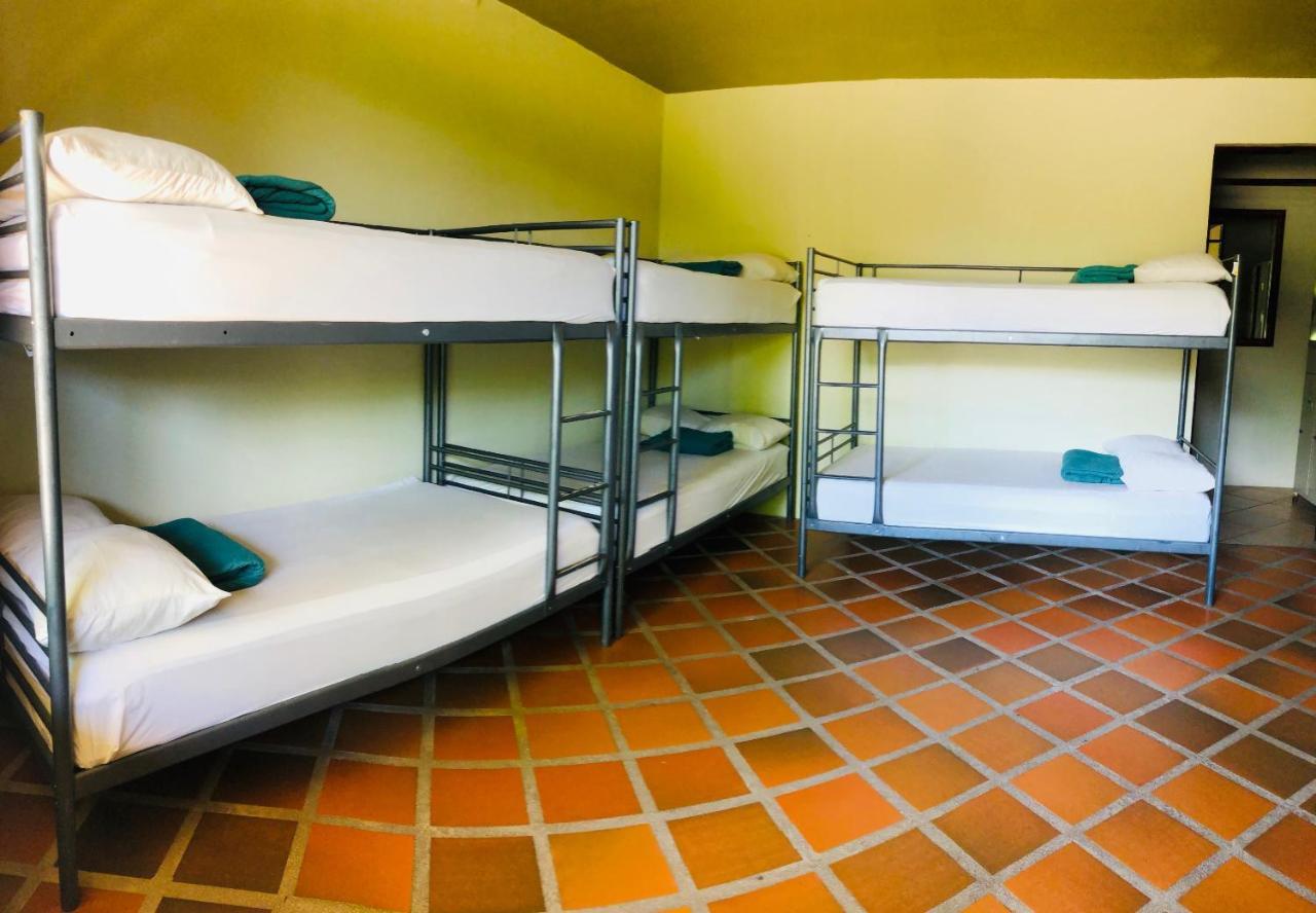 Arenal Backpackers Resort La Fortuna Exteriér fotografie A typical hostel room