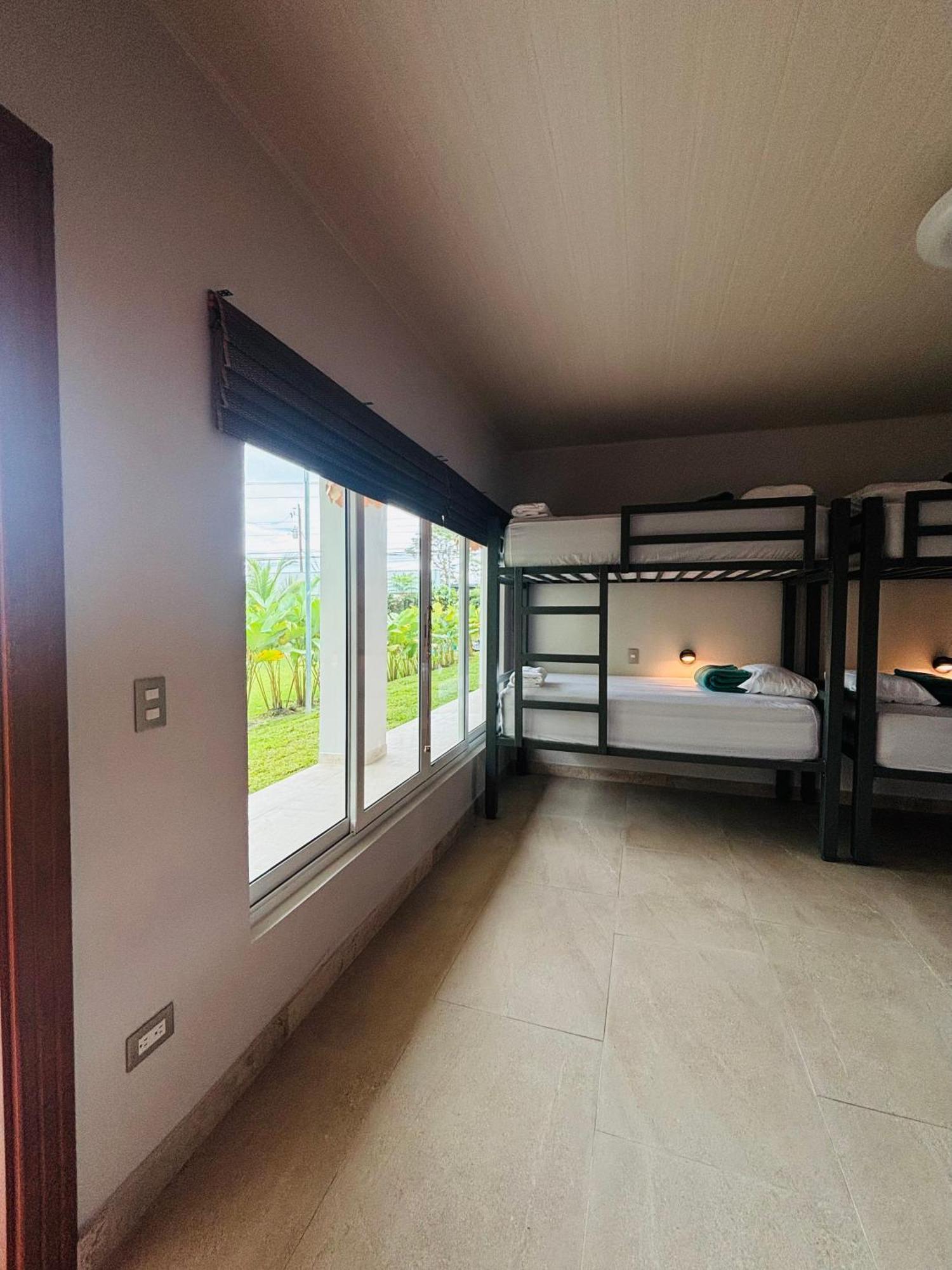 Arenal Backpackers Resort La Fortuna Exteriér fotografie Hostel in San Cristóbal de Las Casas, Mexico