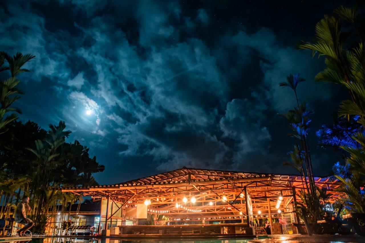 Arenal Backpackers Resort La Fortuna Exteriér fotografie The stage at the Amphitheater